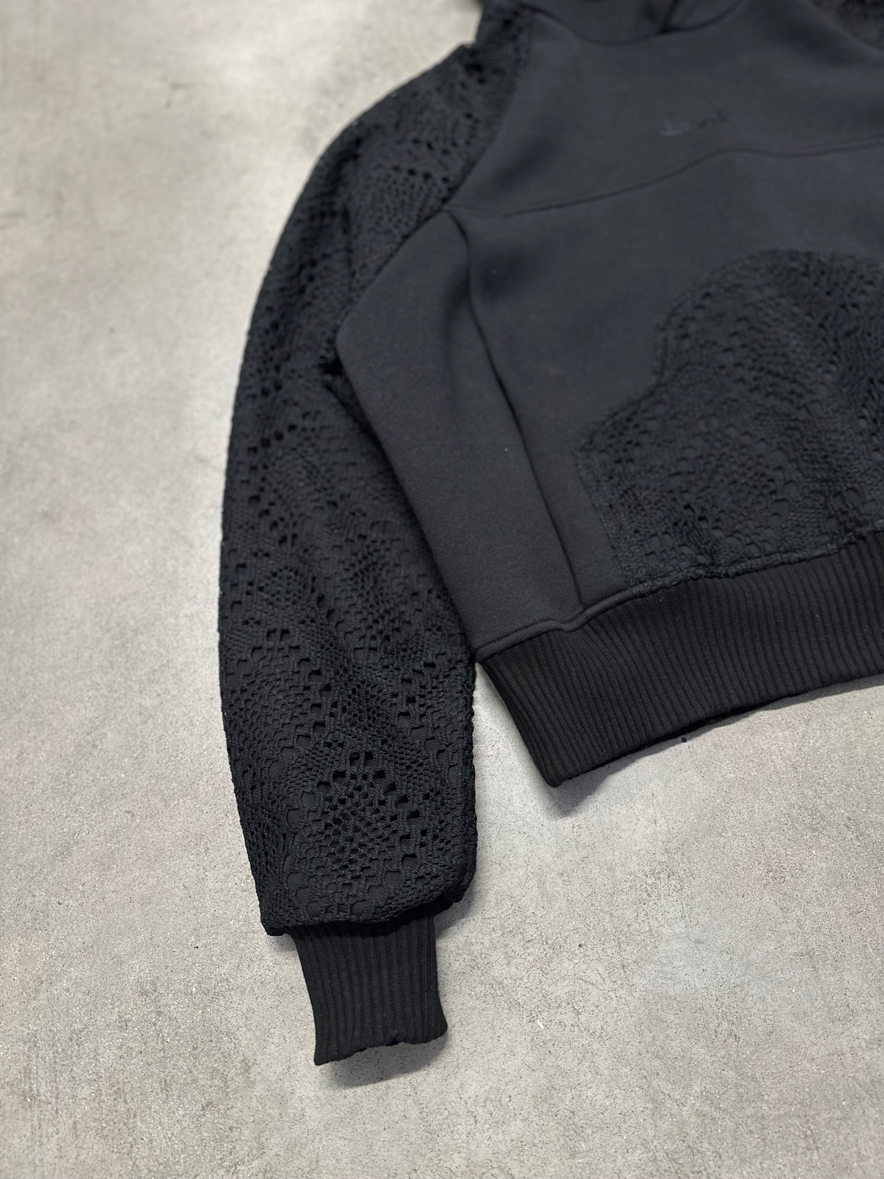 BLACK FLOWERS HOODIE