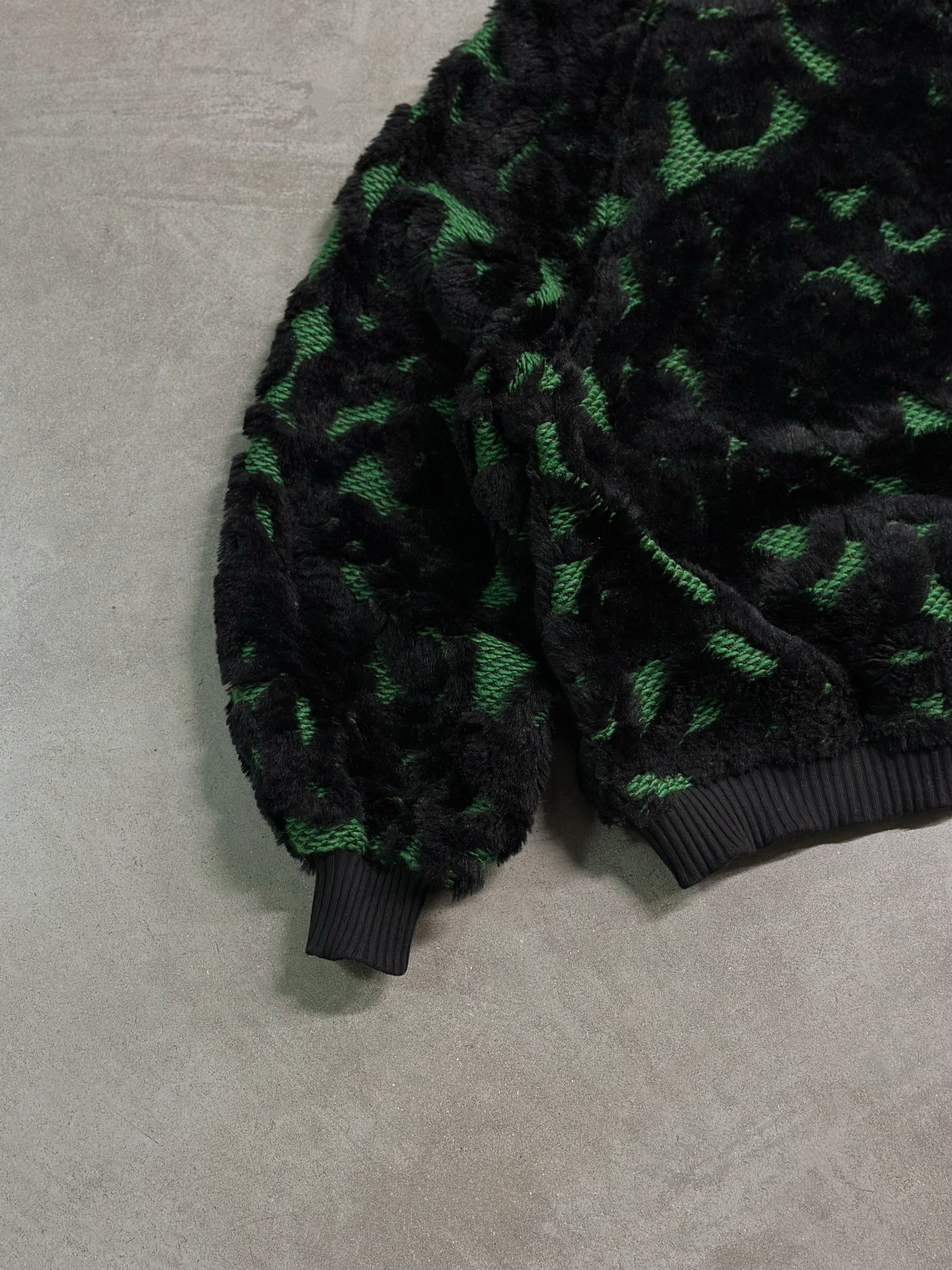 GREEN VOLCANIC SWEATER
