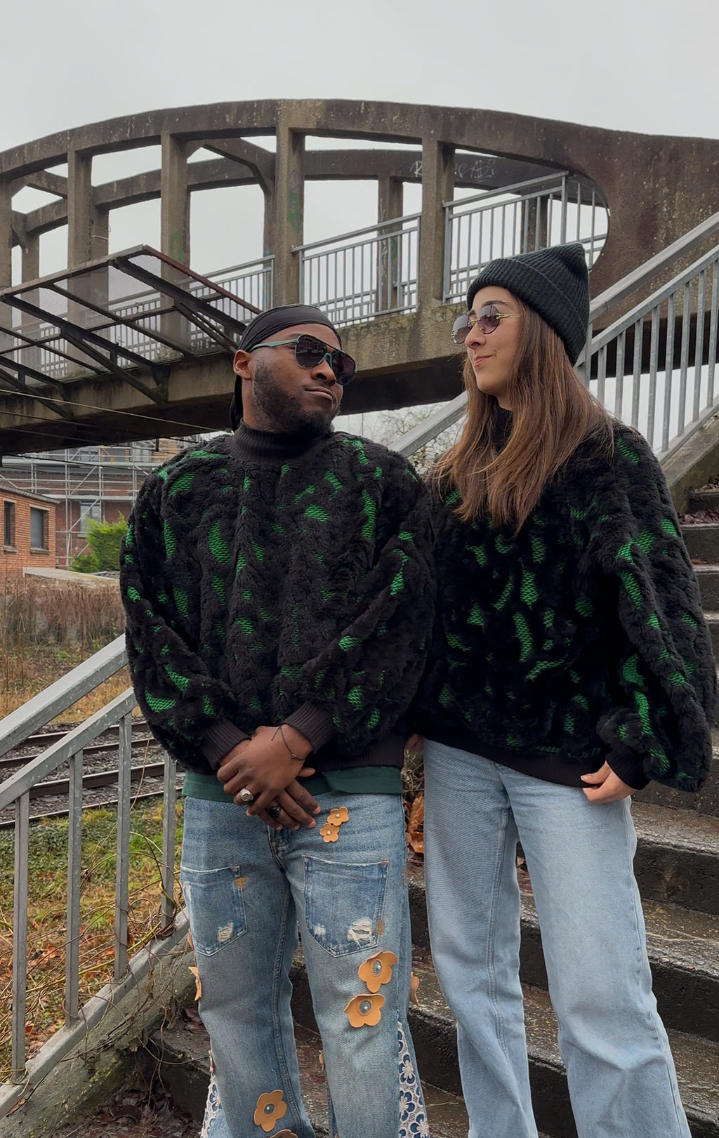 GREEN VOLCANIC SWEATER