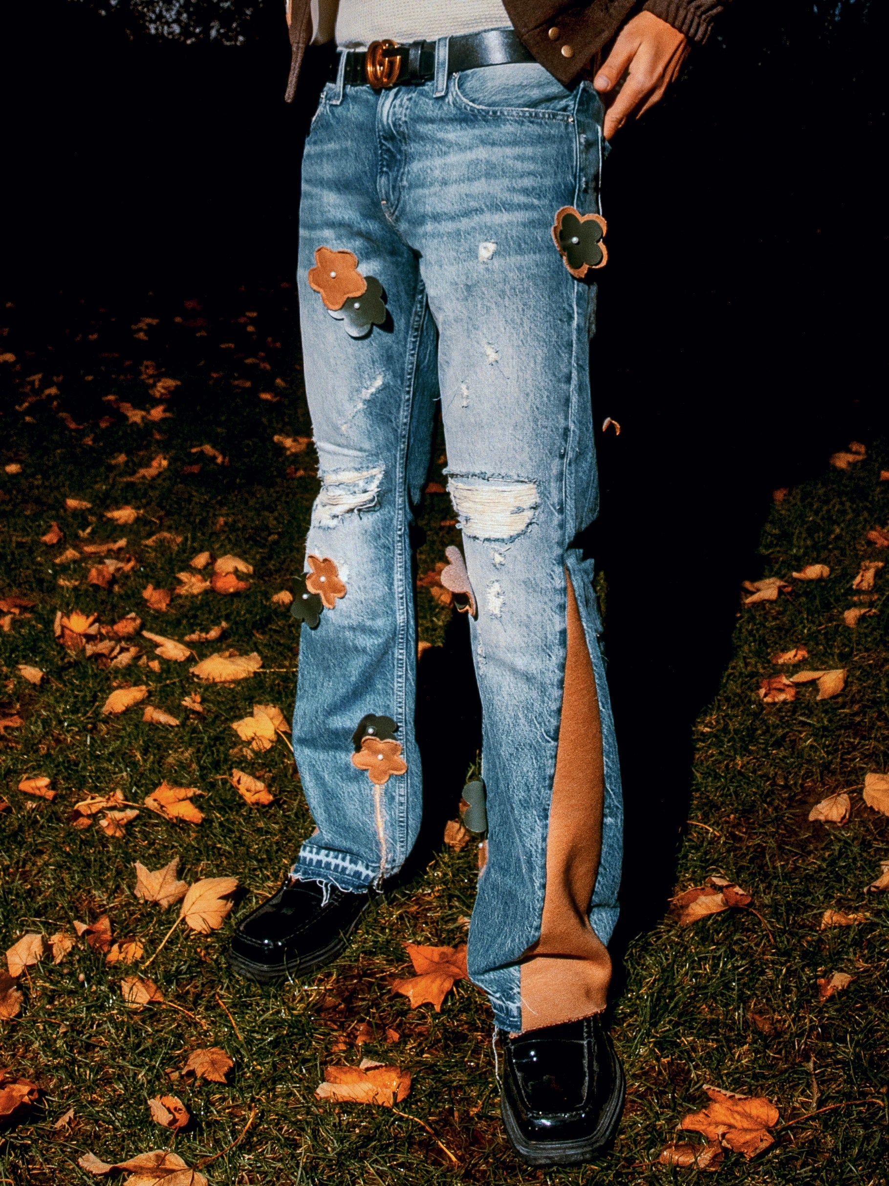 JEAN FLOWERS AND PEARLS